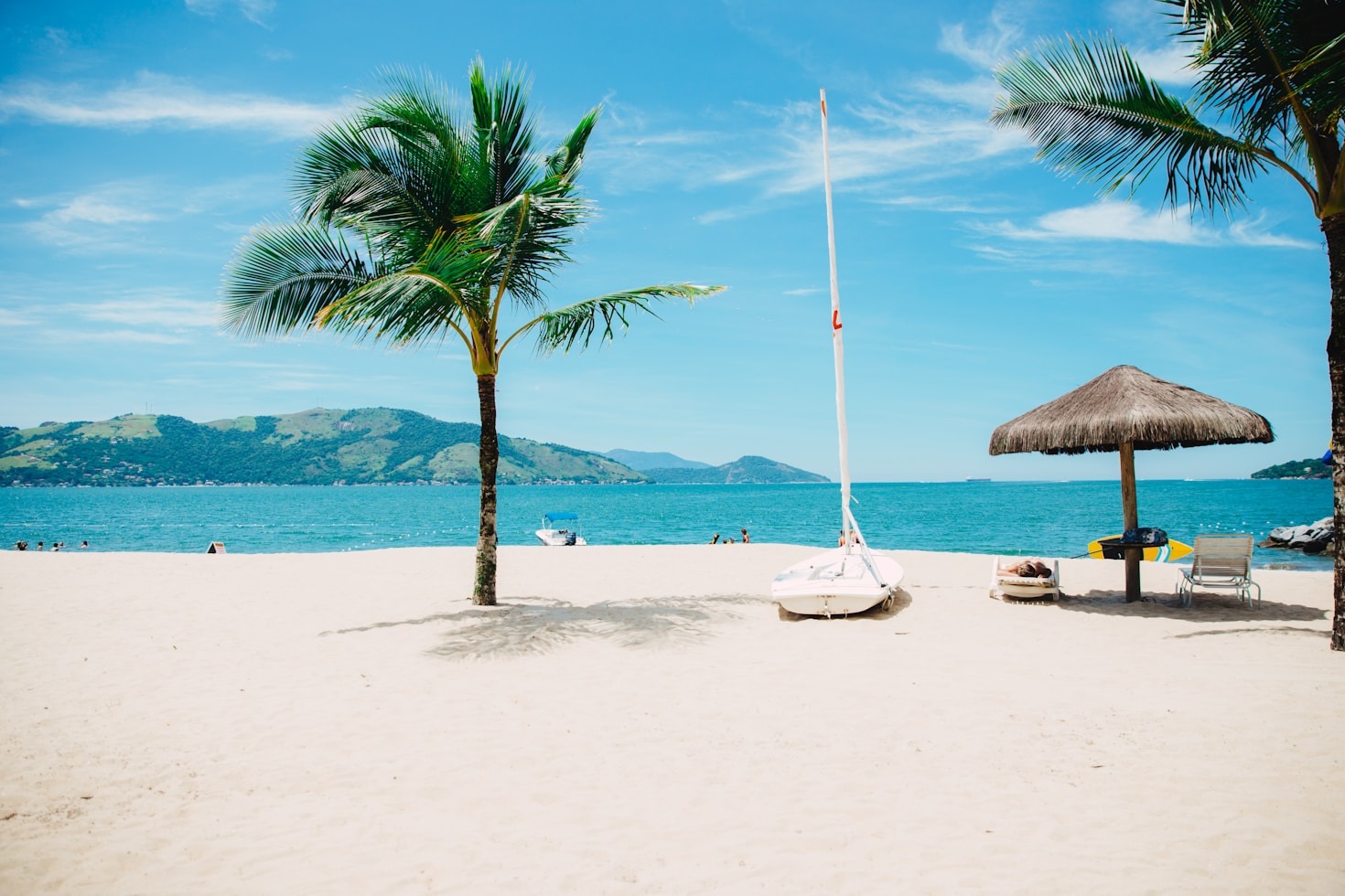 Trilhas e Praias Secretas em Ilhabela